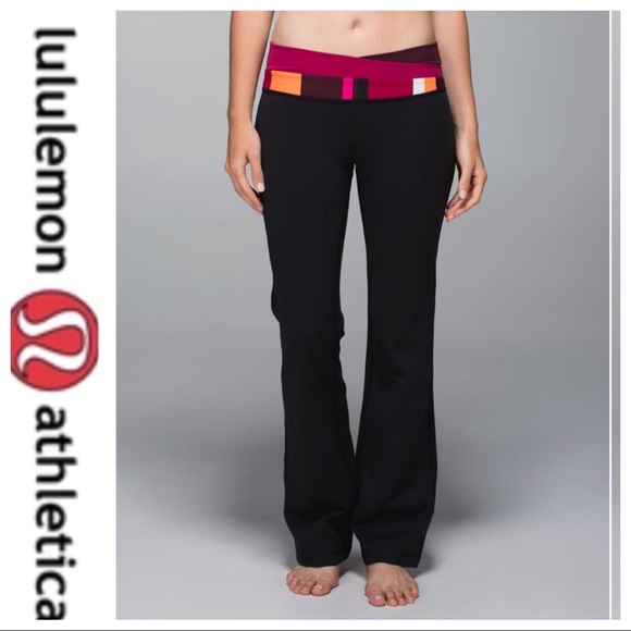 Pants - 💕SALE💕Lululemon Astro Blossom Stripe Black Berry